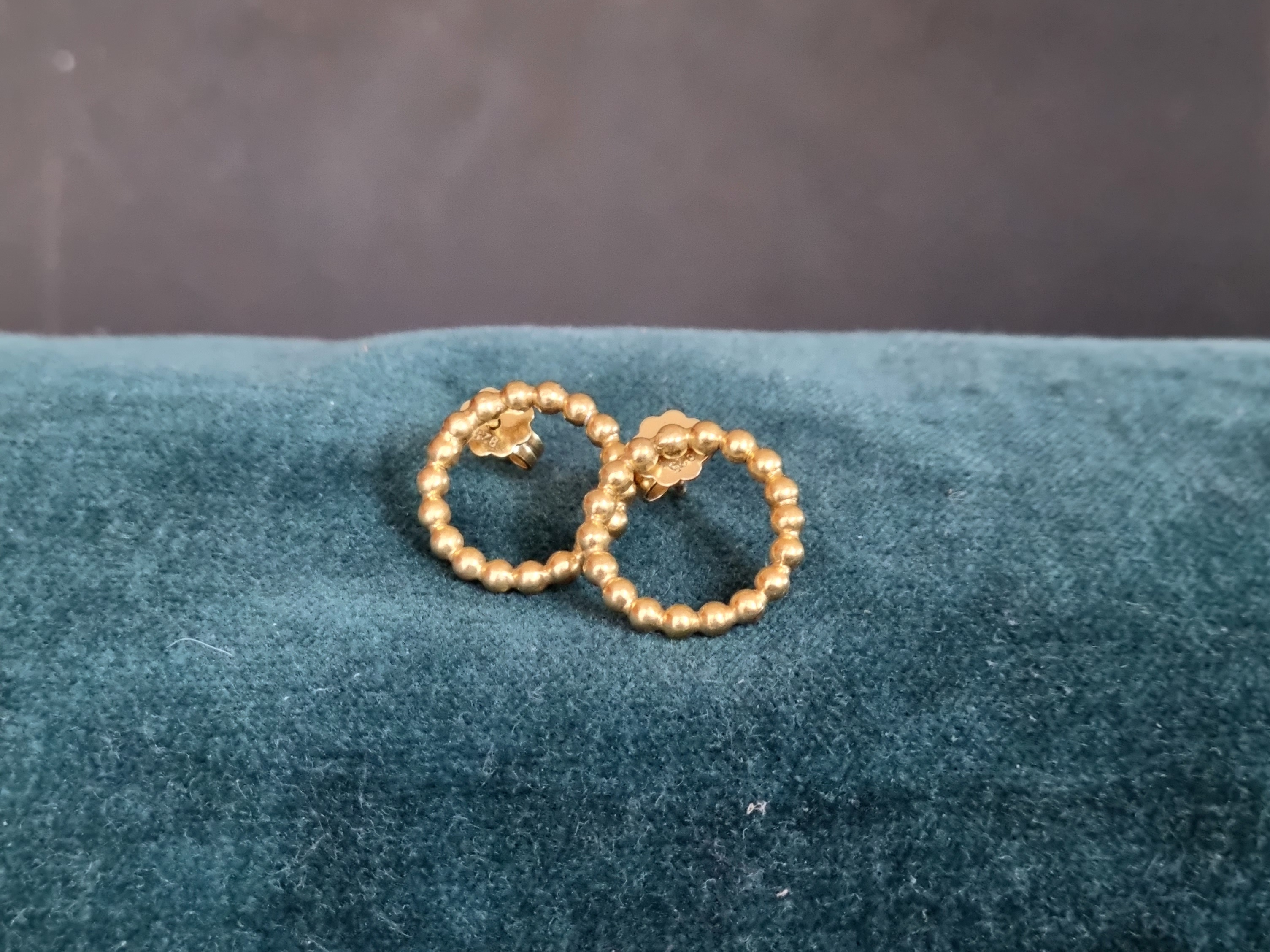 Goldperlen Ohrringe (Perlen 2,5 mm)